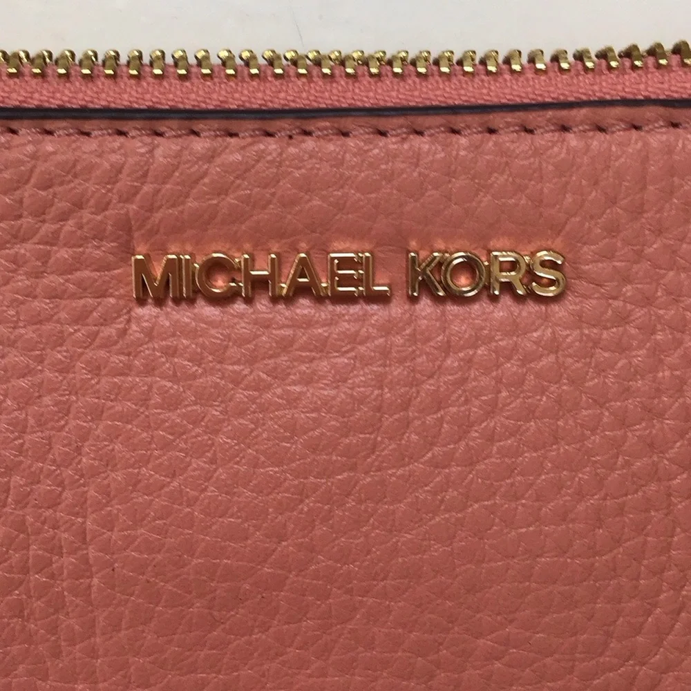Michael Kors Wristlet Wallet Jet Set Large Clutch Pink Pebbled Leather‎ NWOT